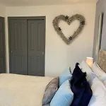 The Maisonette - Windermere, With Parking Уиндермир