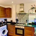 The Maisonette - Windermere, With Parking