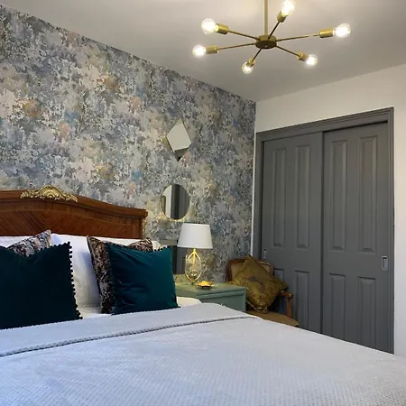 The Maisonette - Windermere, With Parking דירה