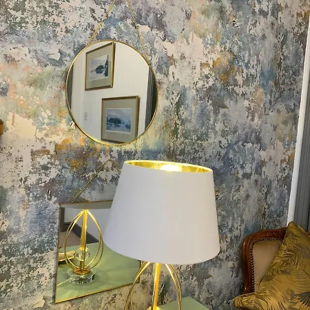 The Maisonette - Windermere, With Parking *