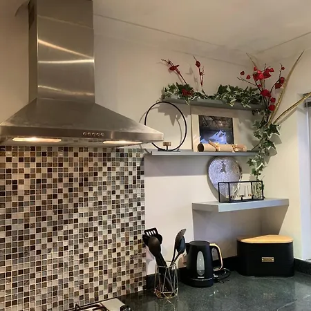 Apartment The Maisonette - Windermere, With Parking *