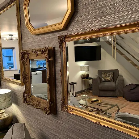 The Maisonette - Windermere, With Parking