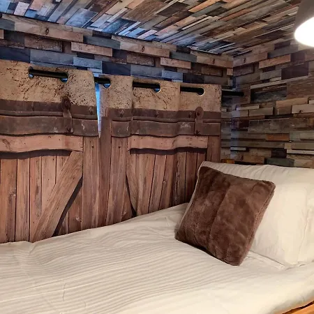 The Maisonette - Windermere, With Parking شقة