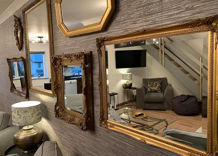 The Maisonette - Windermere, With Parking