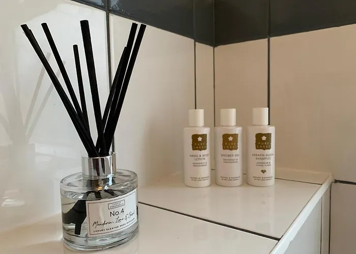 The Maisonette - Windermere, With Parking Apartmán