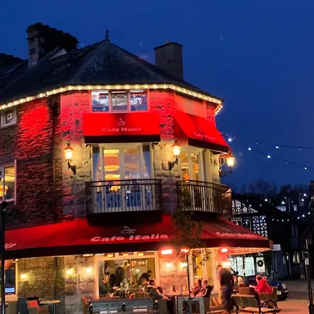 The Maisonette - Windermere, With Parking